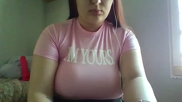 Snapshot of SmokeyAnne chatting on May 14, 2026, 1:51 pm SmokeyAnne online show from May 14, 2026, 1:51 pm