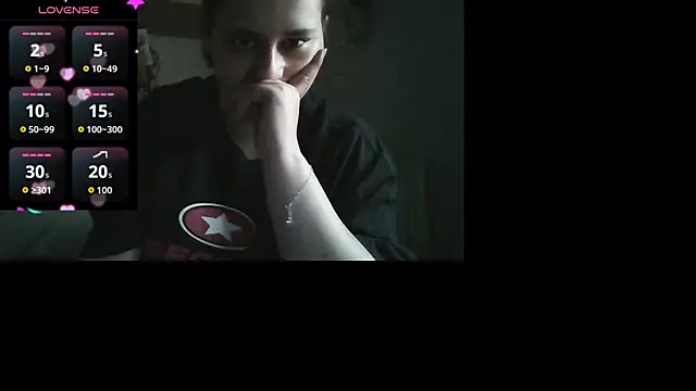 Snapshot of SmokeyAnne chatting on May 20, 2026, 7:31 pm SmokeyAnne online show from May 20, 2026, 7:31 pm