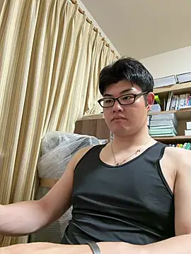 Snapshot of shun_201 chatting on May 3, 2026, 3:40 pm shun 201 online show from May 3, 2026, 3:40 pm