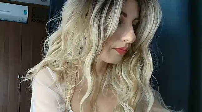 Snapshot of _horny_sexy_ chatting on February 10, 2025, 3:13 am  horny sexy  online show from February 10, 2025, 3:13 am