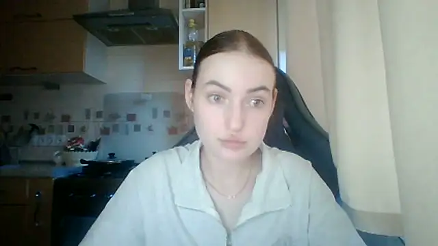 Snapshot of Lisanta chatting on June 16, 2026, 3:47 pm Lisanta online show from June 16, 2026, 3:47 pm