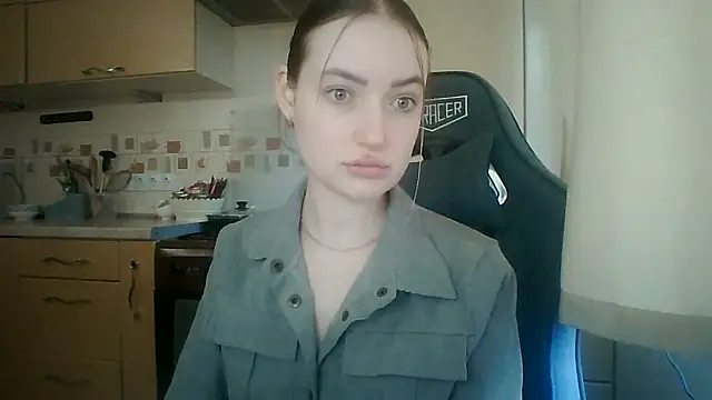 Snapshot of Lisanta chatting on June 21, 2026, 3:03 pm Lisanta online show from June 21, 2026, 3:03 pm