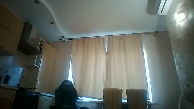 Snapshot of Lisanta chatting on June 25, 2026, 3:38 pm Lisanta online show from June 25, 2026, 3:38 pm
