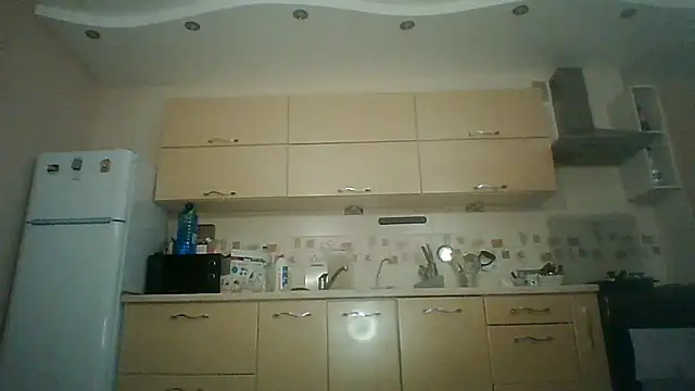 Snapshot of Lisanta chatting on July 4, 2026, 6:47 pm Lisanta online show from July 4, 2026, 6:47 pm