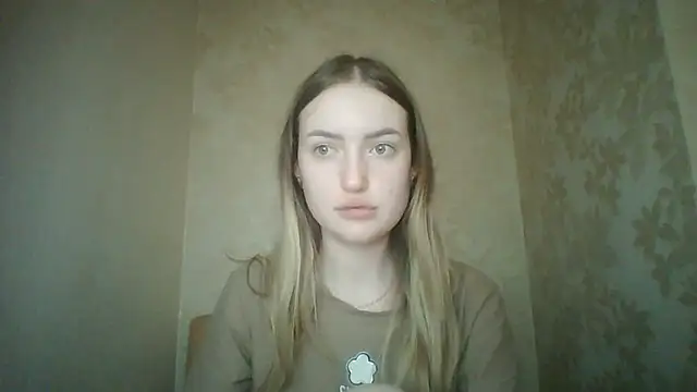 Snapshot of Lisanta chatting on July 23, 2026, 7:01 pm Lisanta online show from July 23, 2026, 7:01 pm