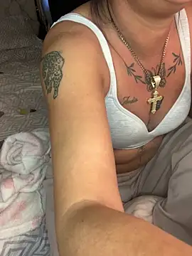 MissNYXuk online show from April 19, 2026, 7:05 pm