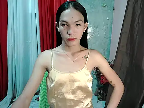 Snapshot of urnaughty_kim chatting on May 8, 2026, 5:02 am urnaughty kim online show from May 8, 2026, 5:02 am