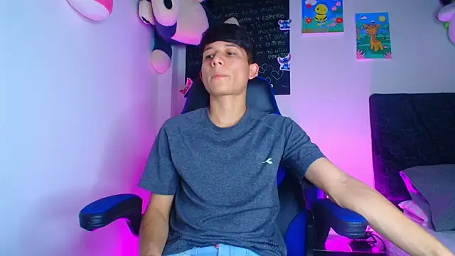 bryan hot 23 online show from April 20, 2026, 8:32 pm