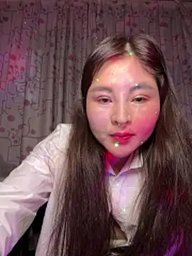 YUYU126688 online show from May 2, 2026, 12:43 pm