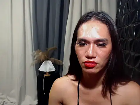 Snapshot of Queen_Haliyah chatting on May 15, 2026, 11:12 pm Queen Haliyah online show from May 15, 2026, 11:12 pm