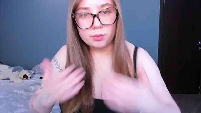 Snapshot of Boobsy_girl chatting on May 7, 2026, 12:54 pm Boobsy girl online show from May 7, 2026, 12:54 pm