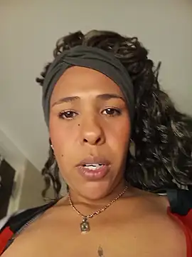 Snapshot of Ivon_C chatting on June 14, 2026, 2:24 am Ivon C online show from June 14, 2026, 2:24 am