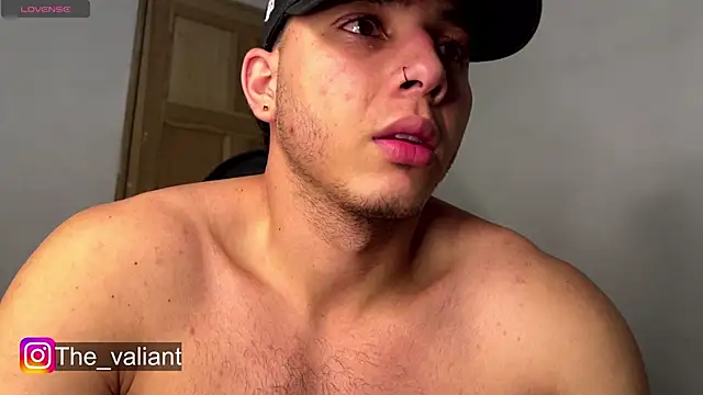 Snapshot of Maxx_valiant chatting on July 27, 2026, 1:01 am Maxx valiant online show from July 27, 2026, 1:01 am