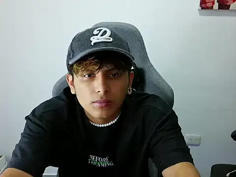 dany fans online show from April 24, 2026, 2:36 am