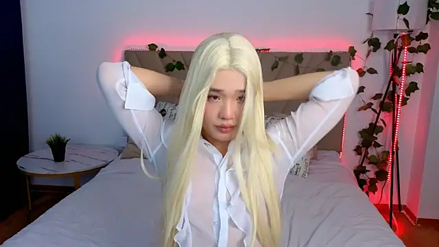 icexoxo2 online show from June 10, 2026, 2:49 pm