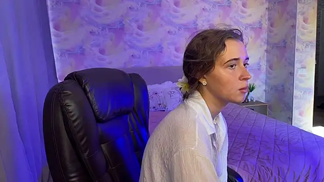 Snapshot of Tiana_Belle chatting on July 3, 2026, 1:12 am Tiana Belle online show from July 3, 2026, 1:12 am