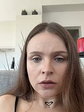 HelgaCc online show from April 21, 2026, 12:55 pm