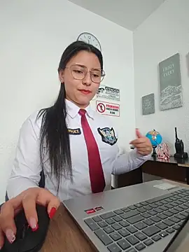 Snapshot of Queen_linda1 chatting on May 11, 2026, 4:48 pm Queen linda1 online show from May 11, 2026, 4:48 pm