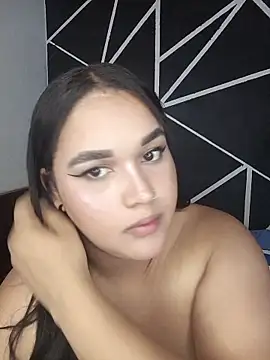 MIIA FOXXY online show from April 21, 2026, 7:39 pm