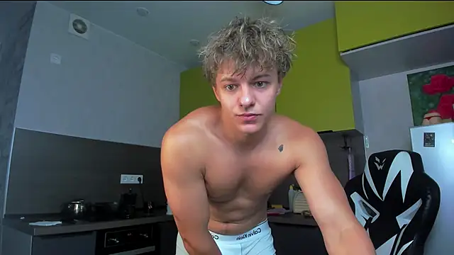 Snapshot of prince_nik chatting on August 8, 2026, 9:55 am prince nik online show from August 8, 2026, 9:55 am