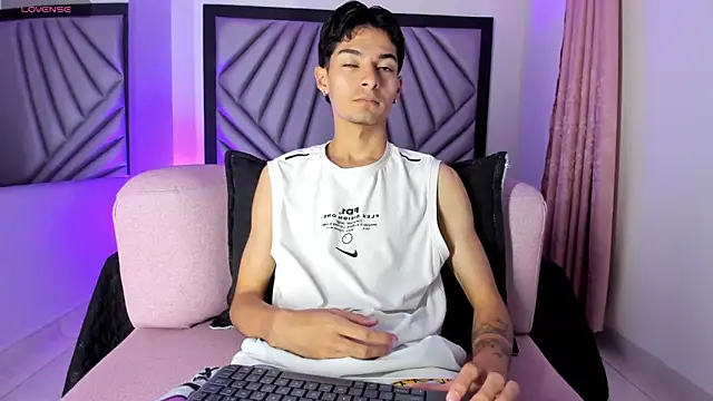 Yefersonyoss online show from June 6, 2026, 3:55 am
