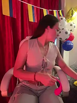 SamiiContreras  online show from July 4, 2026, 11:05 am