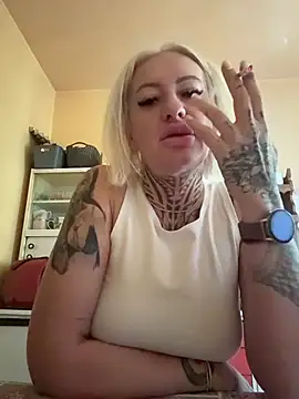 wowblue83 online show from April 24, 2026, 9:23 am