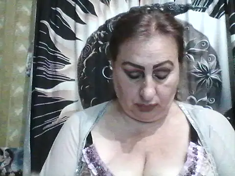 Snapshot of LoaqLovew chatting on June 26, 2026, 6:51 am LoaqLovew online show from June 26, 2026, 6:51 am