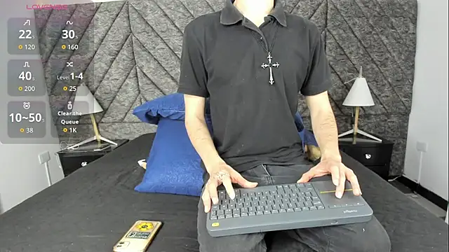 Snapshot of DemonFoxx chatting on June 9, 2026, 12:06 pm DemonFoxx online show from June 9, 2026, 12:06 pm