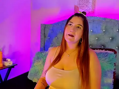 TaliaSkyx21 online show from May 15, 2026, 6:48 pm