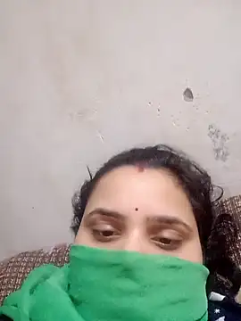 Snapshot of khushibaby85 chatting on April 27, 2026, 6:50 pm khushibaby85 online show from April 27, 2026, 6:50 pm