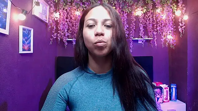 monik299 online show from May 5, 2026, 1:08 pm
