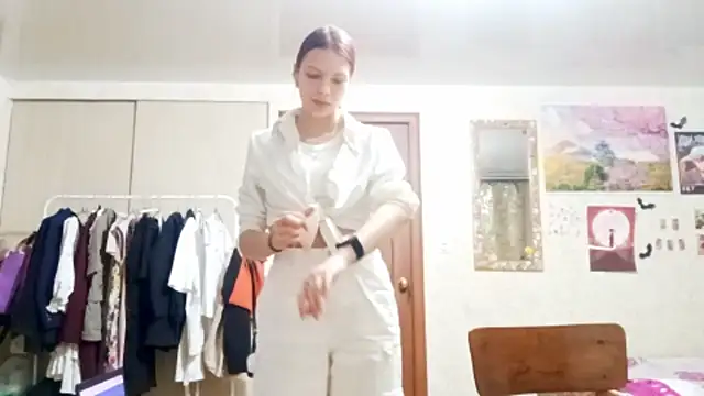 LonaSylvis online show from April 23, 2026, 6:32 pm