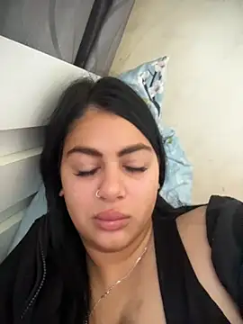 LilyLovell online show from May 10, 2026, 9:25 am