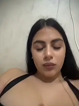 LilyLovell online show from May 24, 2026, 6:02 pm