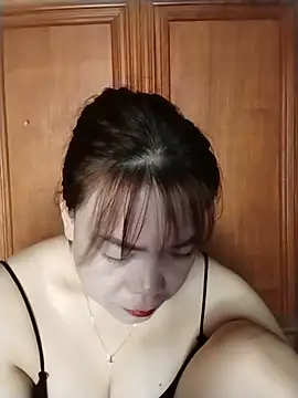 Snapshot of Squirt107 chatting on July 15, 2026, 1:55 am Squirt107 online show from July 15, 2026, 1:55 am