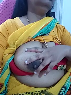 Snapshot of Nayana_456 chatting on June 14, 2026, 7:21 am Nayana 456 online show from June 14, 2026, 7:21 am