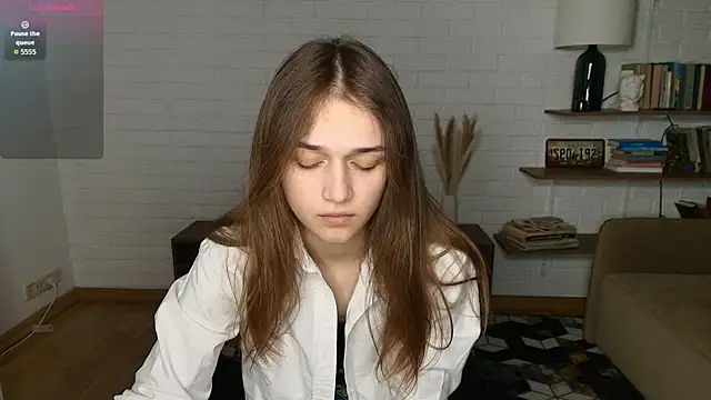 Snapshot of TeishaSprecher chatting on May 13, 2026, 9:11 pm TeishaSprecher online show from May 13, 2026, 9:11 pm