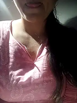 Snapshot of Aayaat__ chatting on June 14, 2026, 2:57 am Aayaat online show from June 14, 2026, 2:57 am