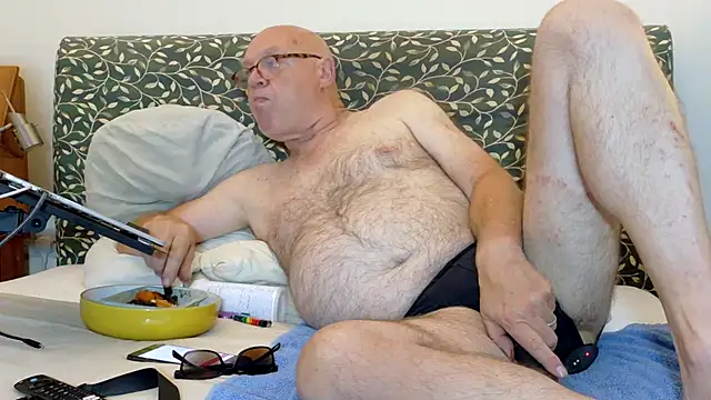 Snapshot of KinkCentral chatting on July 18, 2026, 9:07 pm KinkCentral online show from July 18, 2026, 9:07 pm
