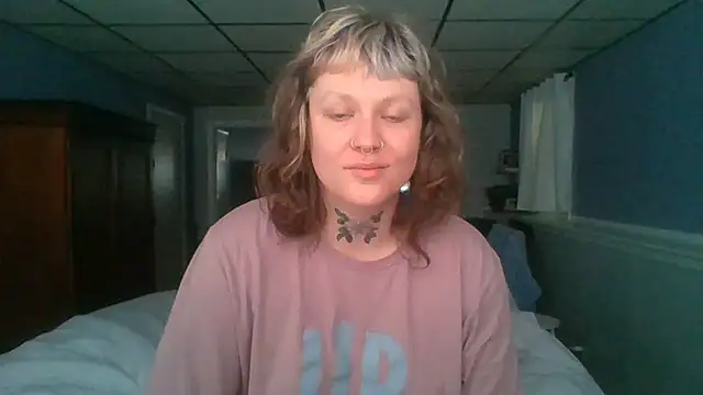 Snapshot of RosieSwitchBitch chatting on May 21, 2026, 12:45 pm RosieSwitchBitch online show from May 21, 2026, 12:45 pm