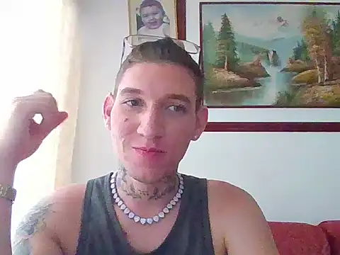 Snapshot of gonzalez_2001 chatting on July 7, 2026, 10:47 pm gonzalez 2001 online show from July 7, 2026, 10:47 pm