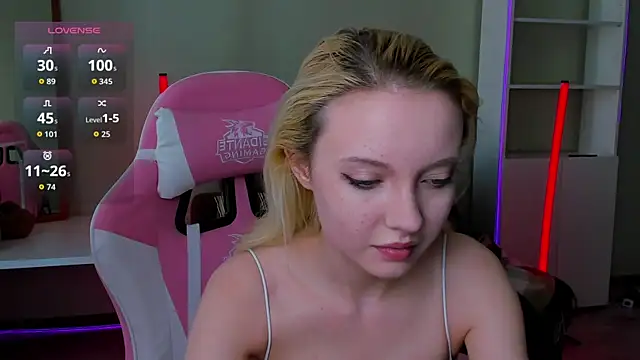  CloudNine  online show from June 19, 2026, 3:33 am