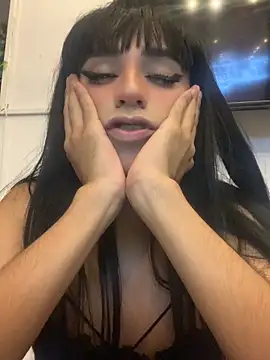 Snapshot of Leidy_Erome1 chatting on June 11, 2026, 6:00 am Leidy Erome1 online show from June 11, 2026, 6:00 am