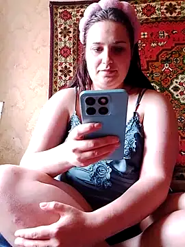 Snapshot of SanemCrems chatting on June 4, 2026, 6:19 am SanemCrems online show from June 4, 2026, 6:19 am