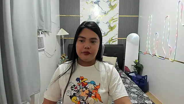 MissAndersonHoly online show from May 7, 2026, 10:20 am