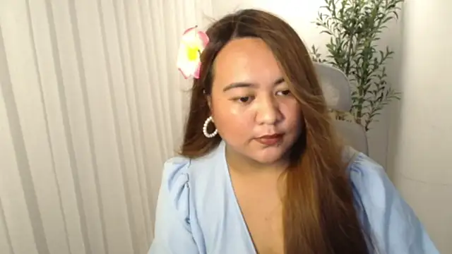 Snapshot of Czarinna chatting on June 11, 2026, 11:25 pm Czarinna online show from June 11, 2026, 11:25 pm