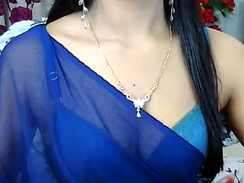 Snapshot of Alina_Nur chatting on May 14, 2026, 2:35 pm Alina Nur online show from May 14, 2026, 2:35 pm
