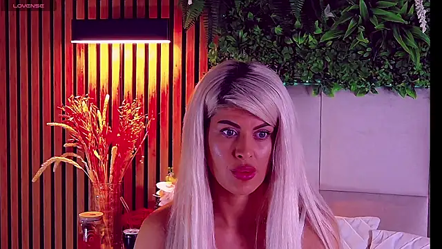 Snapshot of BunnyGoneBad chatting on May 23, 2026, 4:50 am BunnyGoneBad online show from May 23, 2026, 4:50 am