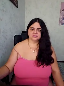 Snapshot of -CUTE-EVVIL- chatting on May 12, 2026, 4:48 pm -CUTE-EVVIL- online show from May 12, 2026, 4:48 pm